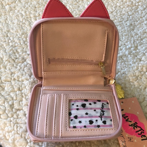 🌸NWT! BETSEY JOHNSON LOVE PINK CAT WALLET - Picture 4 of 4